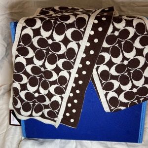 Coach Logo Scarf brown